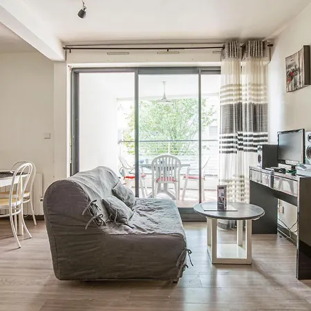Apartment In With Wifi *